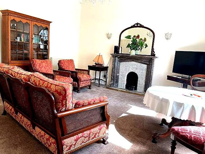 1 Bedroom Maisonette To Rent In Erinville, Torquay, TQ1