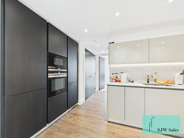 1 Bedroom Apartment For Sale In Neroli House, Goodman's Fields, Aldgate, E1
