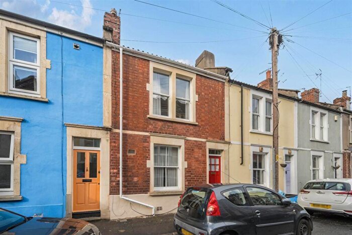 3 Bedroom Terraced House For Sale In St. Lukes Crescent, Totterdown, BS3