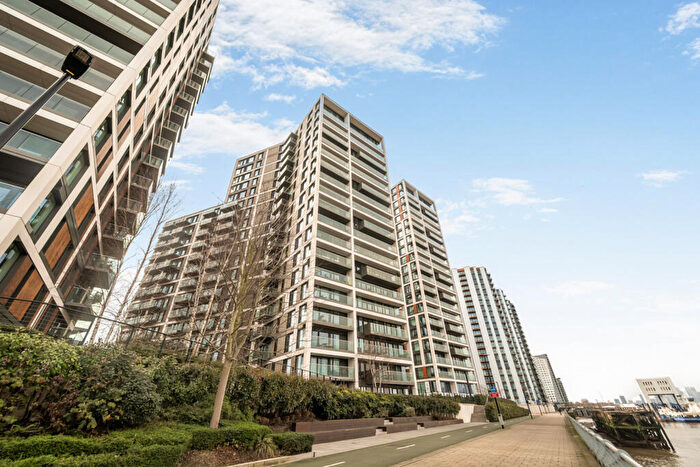 2 Bedroom Apartment For Sale In Duke Of Wellington Avenue, Royal Arsenal, SE18