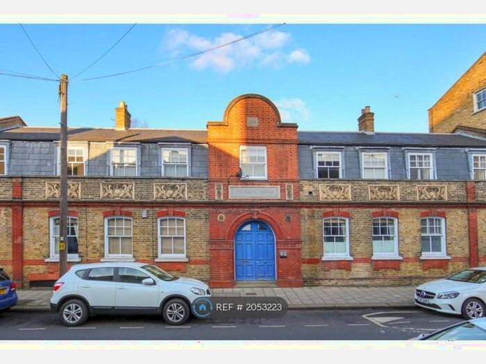 2 Bedroom Maisonette To Rent In Pearson Mews, London, SW4