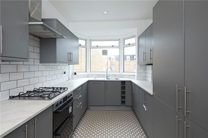 2 Bedroom Flat To Rent In Coombe Lane, SW20