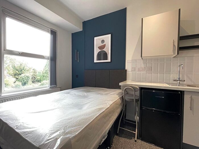 1 Bedroom Studio To Rent In Clarendon Road, Luton, Bedfordshire, LU2