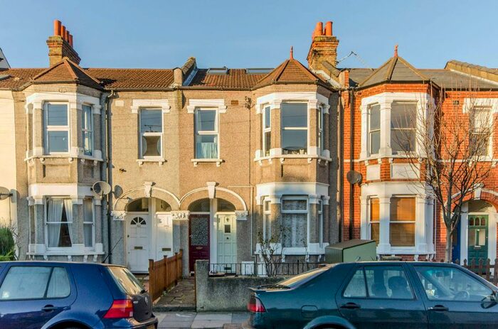 2 Bedroom Maisonette To Rent In South Park Road, Wimbledon, London, SW19