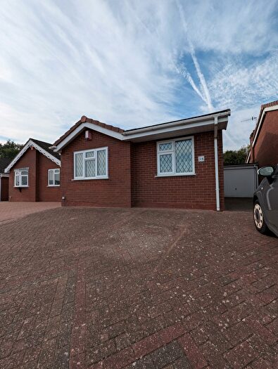 2 Bedroom Bungalow To Rent In Weavers Rise, Dudley, DY2