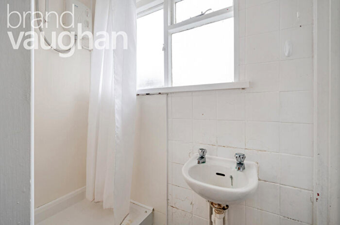 1 Bedroom Flat To Rent In Elm Grove, Brighton, East Sussex, BN2