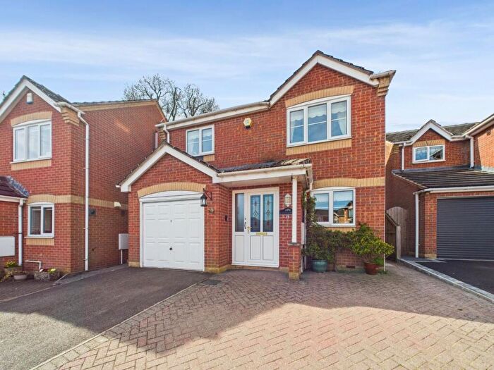 3 Bedroom Detached House For Sale In Swaines Meadow, Wirksworth, DE4