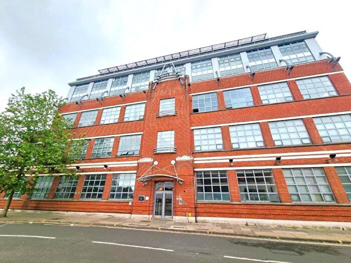 3 Bedroom Flat To Rent In Portman Road, Ipswich, IP1