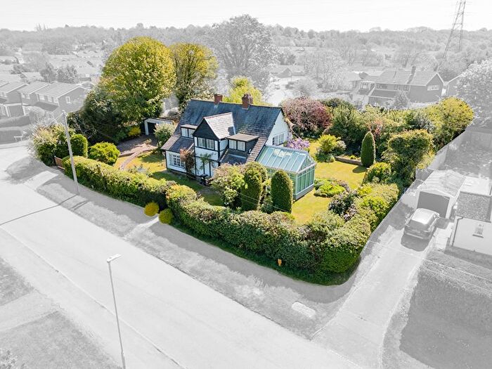 4 Bedroom Detached House For Sale In Norton Road, Daventry, NN11