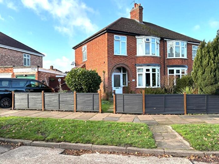 3 Bedroom Semi Detached House For Sale In St. Annes Drive, Leicester, LE2