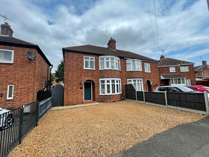3 Bedroom Semi-Detached House To Rent In Arundel Road, Peterborough, Cambridgeshire, PE4