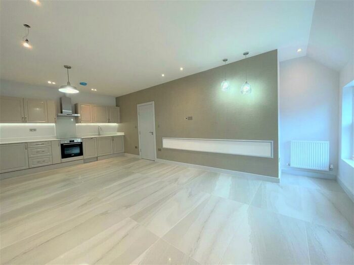 1 Bedroom Apartment To Rent In Market Place, Didcot, OX11