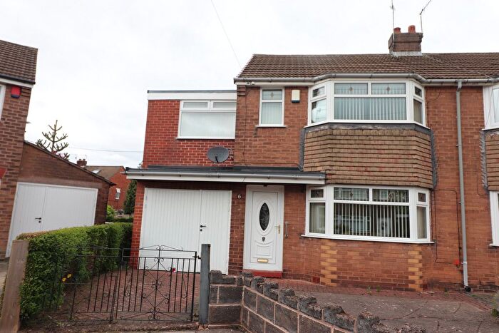 3 Bedroom Detached House For Sale In Elkstone Close, Tunstall, Stoke-On-Trent, ST6