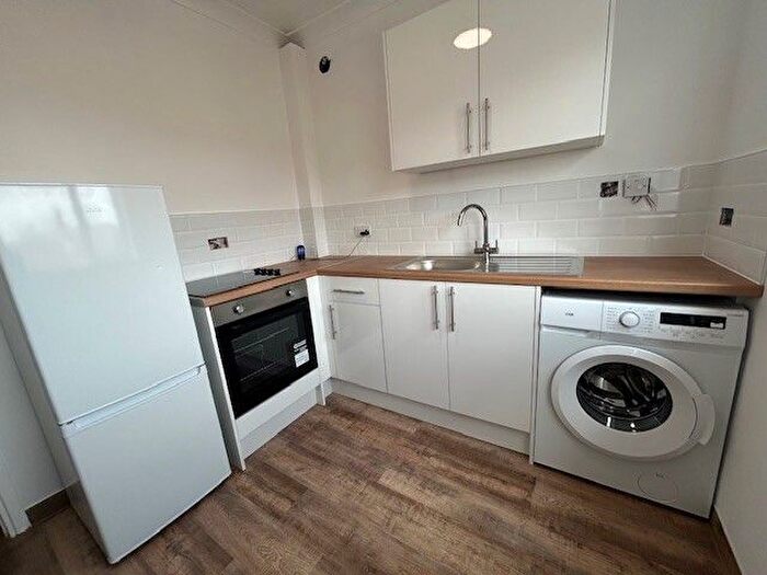 1 Bedroom Flat To Rent In Military Road, CO1