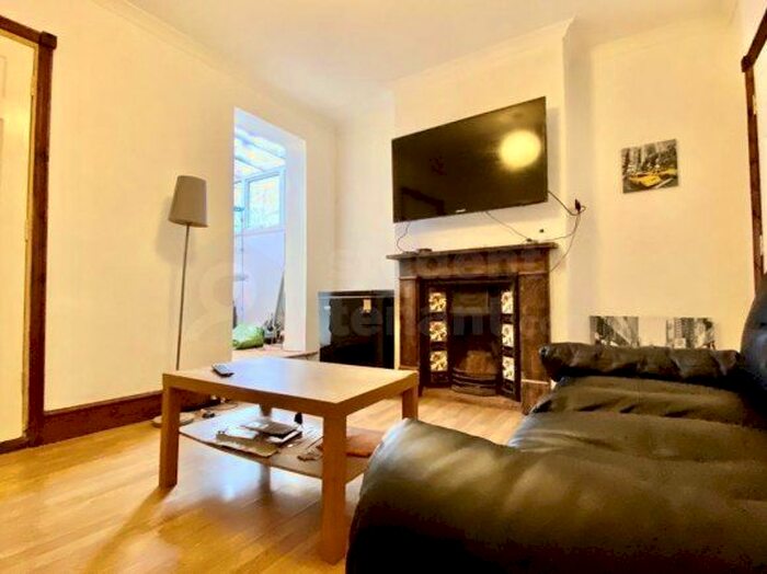 5 Bedroom Terraced House To Rent In Sidney Road, Gillingham, Medway, ME7