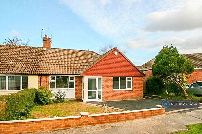 2 Bedroom Bungalow To Rent In Littlepark Avenue, Bedhampton, PO9