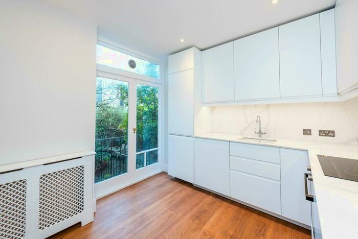 1 Bedroom Flat To Rent In Coleherne Road, Chelsea, London, SW10