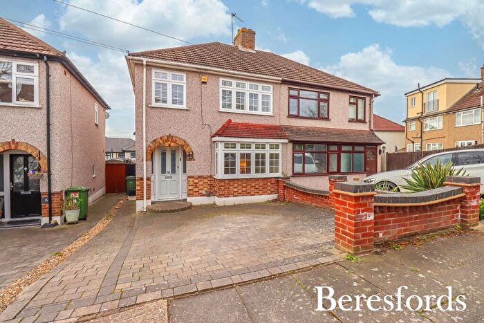 3 Bedroom Semi-Detached House For Sale In Heron Way, Upminster, RM14
