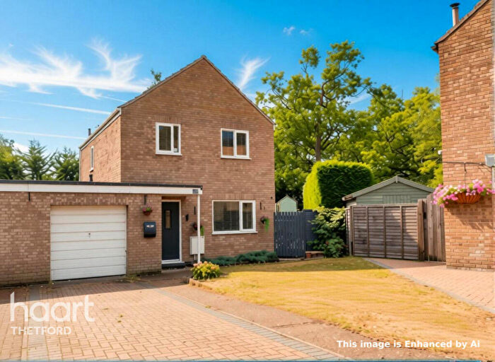 3 Bedroom Detached House For Sale In Woodland Close, Thetford, IP24