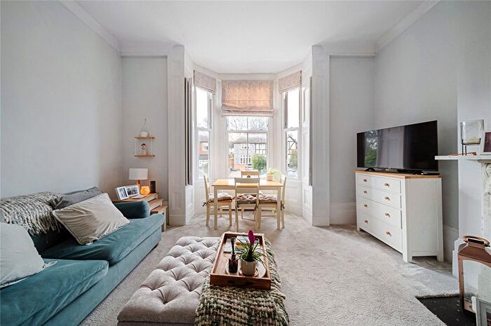 1 Bedroom Flat For Sale In Bromley Grove, Bromley, BR2