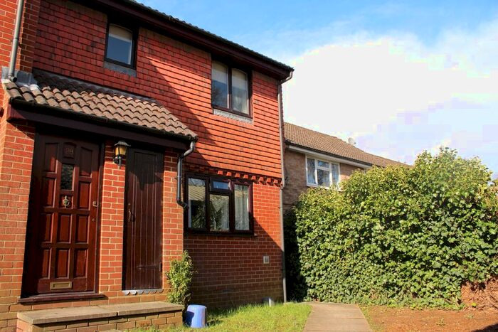 1 Bedroom Flat To Rent In Ladycross, Milford, Surrey, GU8