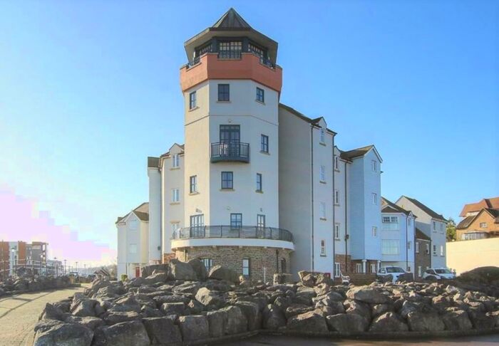 2 Bedroom Flat To Rent In Eastcliff, Portishead, BS20