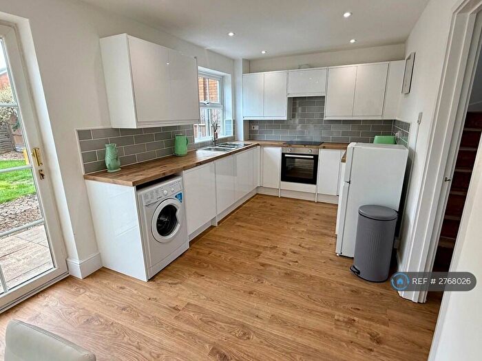 3 Bedroom Semi Detached House To Rent In Hamble Road, Bedford, MK41