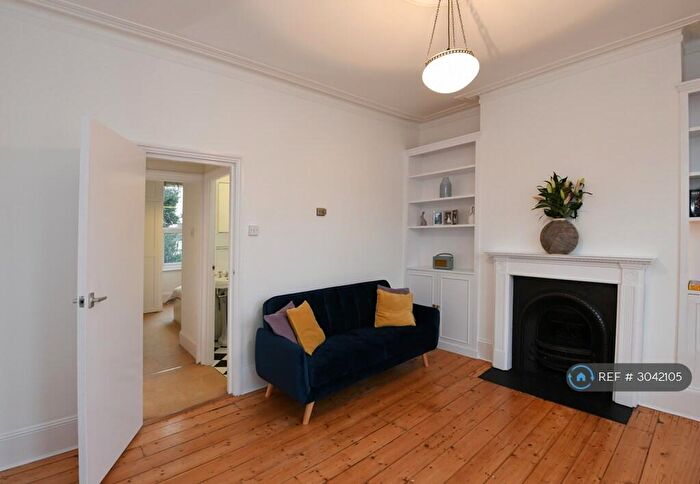 1 Bedroom Flat To Rent In Ridge Road, London, N8