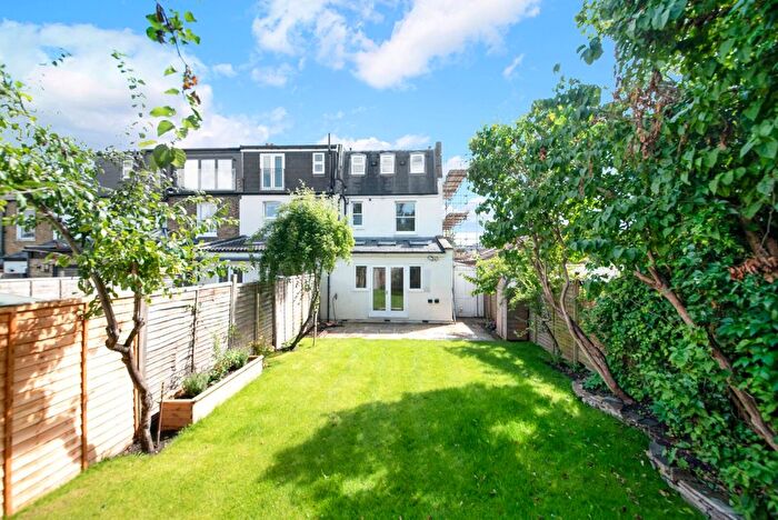 4 Bedroom End Of Terrace House To Rent In Avondale Road, London, SW19