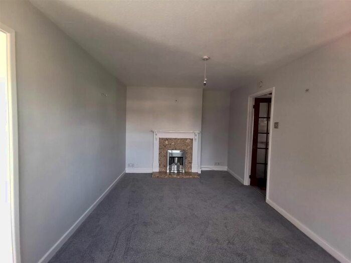 1 Bedroom Flat To Rent In Chester Road, Streetly, Sutton Coldfield, B74