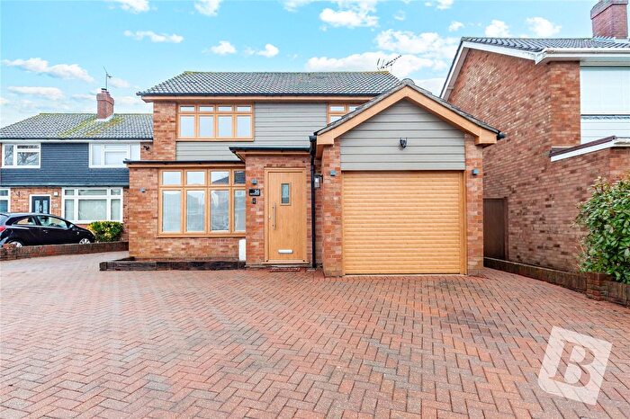 4 Bedroom Detached House For Sale In Great Fox Meadow, Kelvedon Hatch, Brentwood, Essex, CM15