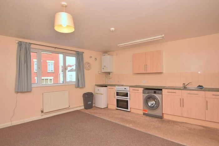 1 Bedroom Apartment To Rent In North Street, Bedminster, BS3