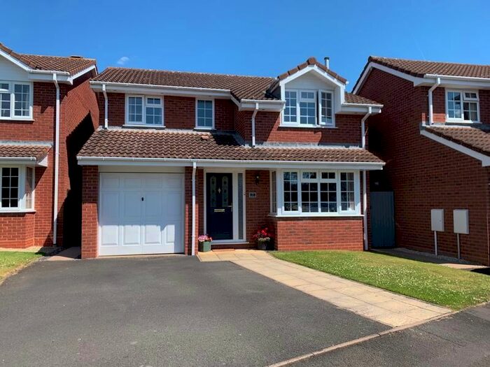 4 Bedroom Detached House For Sale In Perivale Gardens, Muxton, Telford, TF2