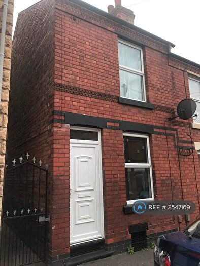 2 Bedroom End Of Terrace House To Rent In Port Arthur Rd, Nottingham, NG2