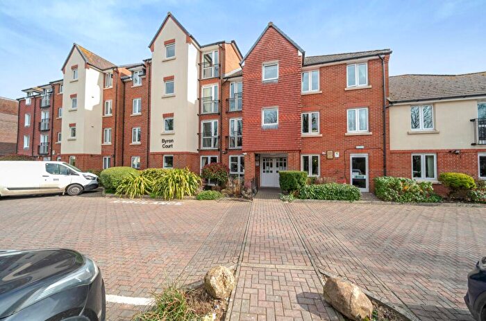 1 Bedroom Retirement Property For Sale In Stockbridge Road, Chichester, PO19