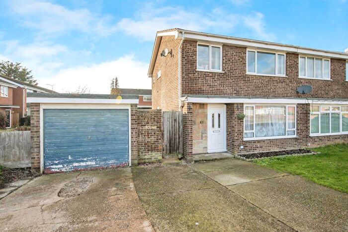 3 Bedroom Semi Detached House For Sale In Peter Bruff Avenue, Clacton-On-Sea, CO16