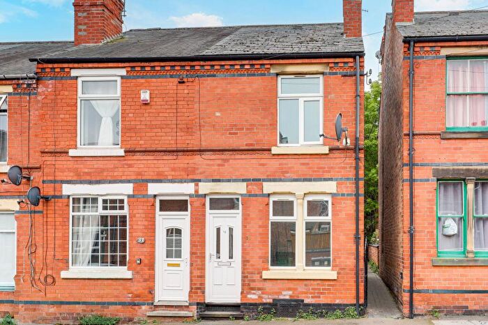2 Bedroom Terraced House For Sale In Harcourt Road, Nottingham, NG7