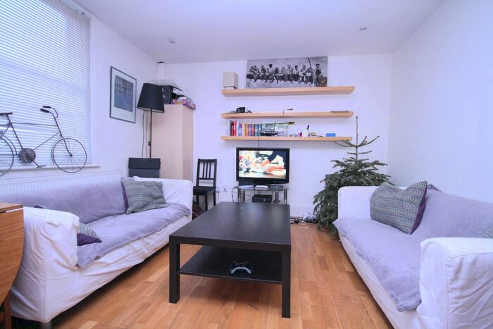 3 Bedroom Flat To Rent In Huddleston Road, Tufnell Park, N7