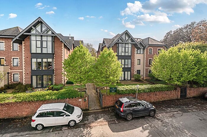 2 Bedroom Flat For Sale In Fleur De Lis, Courtland Road, Paignton, Devon, TQ3