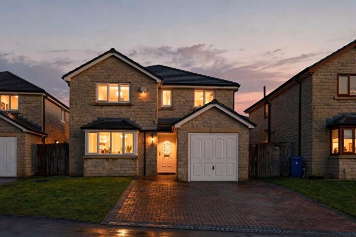 4 Bedroom Detached House For Sale In Hollin Way, Rawtenstall, BB4