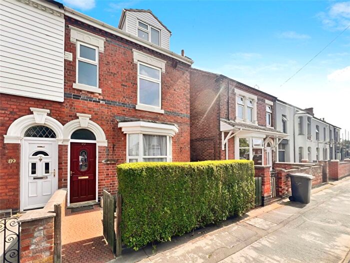 4 Bedroom Semi-Detached House For Sale In Branston Road, Burton-on-Trent, Staffordshire, DE14