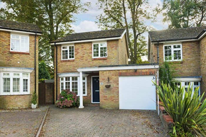 3 Bedroom Detached House To Rent In Marlborough Drive, Weybridge, KT13