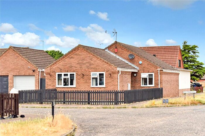 4 Bedroom Bungalow To Rent In Hawthorn Walk, Beck Row, Bury St. Edmunds, Suffolk, IP28