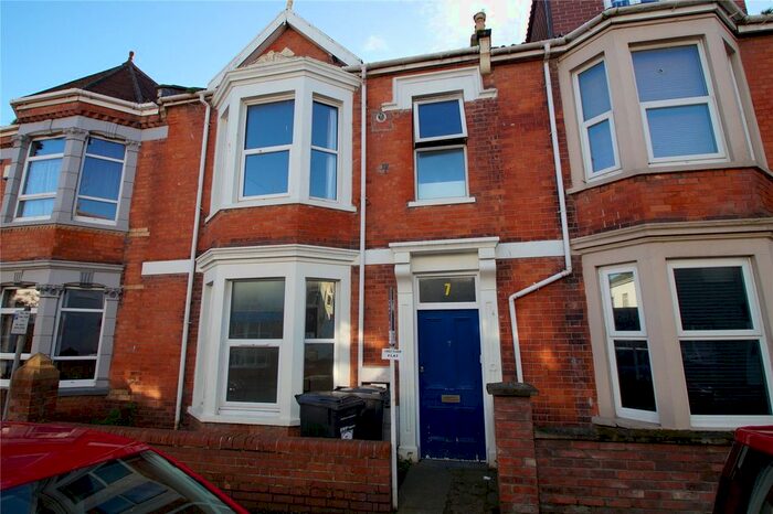 2 Bedroom Flat To Rent In Cross Street, Burnham On Sea, Somerset, TA8