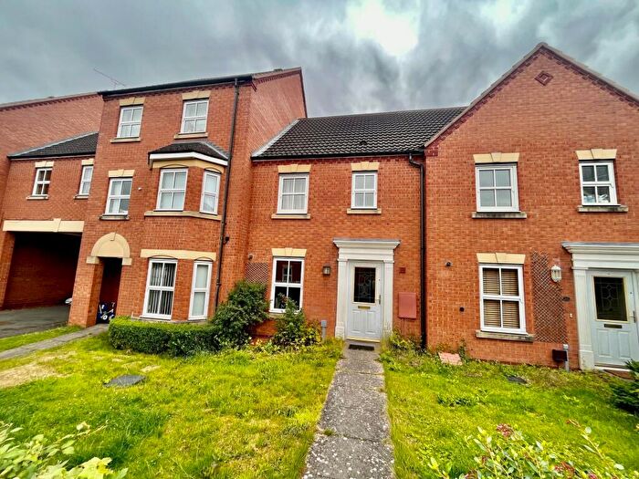 3 Bedroom Town House To Rent In Bromhurst Way, Chase Meadow, Warwick, CV34