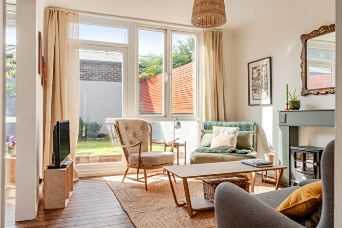 2 Bedroom Terraced House For Sale In Deventer Crescent, East Dulwich, London, SE22