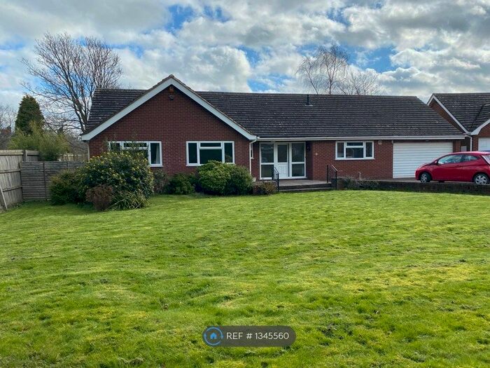 4 Bedroom Bungalow To Rent In Beechwood, Lichfield, WS14