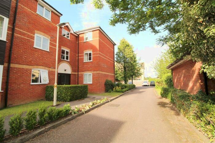 1 Bedroom Apartment To Rent In The Springs, Tamworth Road, Hertford, SG13