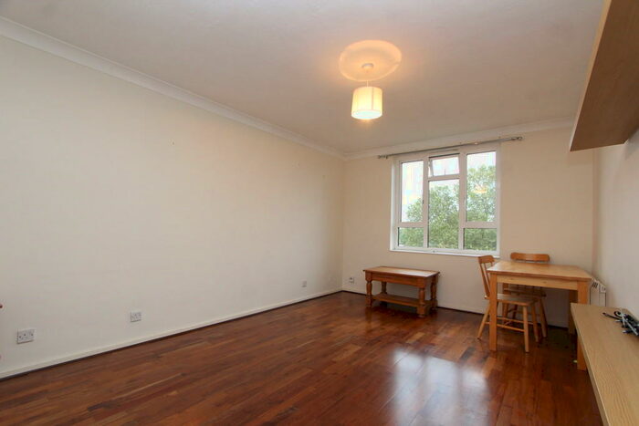 1 Bedroom Flat To Rent In Buckingham Lodge, Muswell Hill, N10