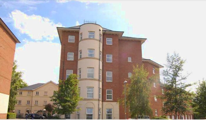 2 Bedroom Flat To Rent In Regent House, Mayhill Way, Gloucester, Gloucestershire, GL1